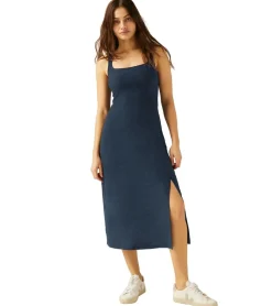 Beyond Yoga Featherweight Getaway Dress