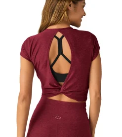 Beyond Yoga Featherweight Let Go Twist Back Cropped Tee